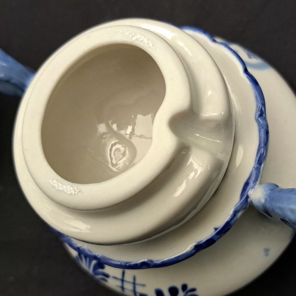 Mini Delft Blue Creamer/Pitcher & Sugar Bowl - Picture 5 of 8